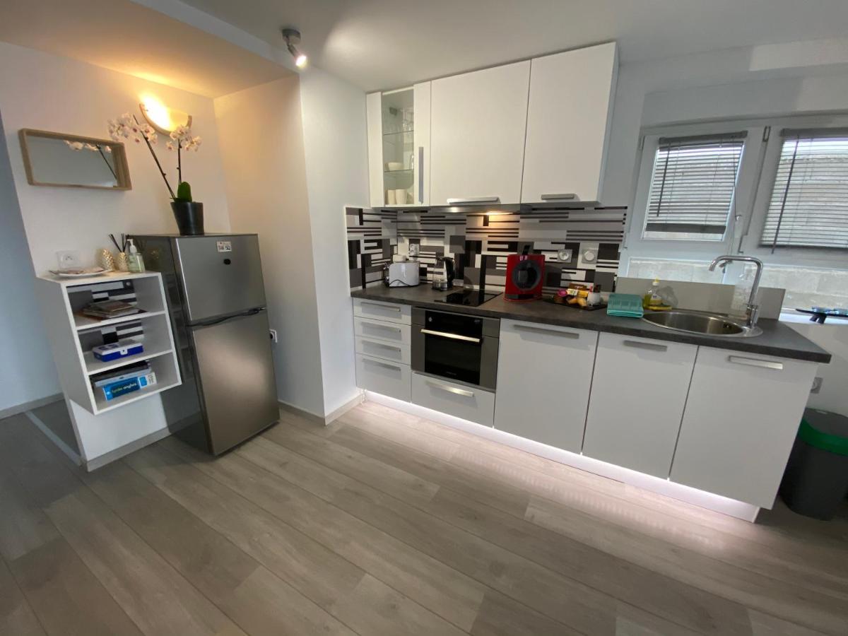 Toul Appartement Entier Avec Parking Prive Au Calme Cosy A Etage Avec Balcon 外观 照片