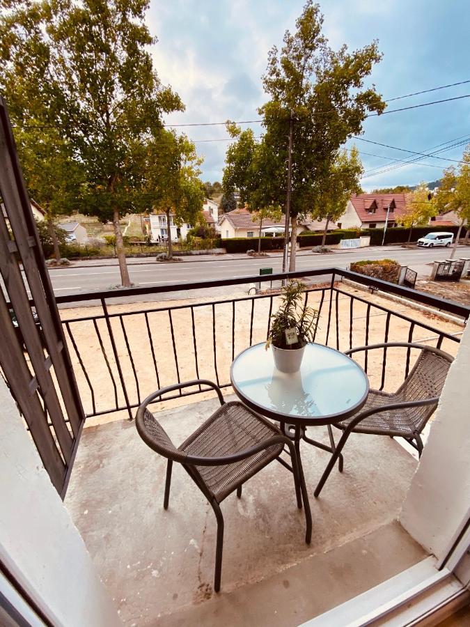 Toul Appartement Entier Avec Parking Prive Au Calme Cosy A Etage Avec Balcon 外观 照片